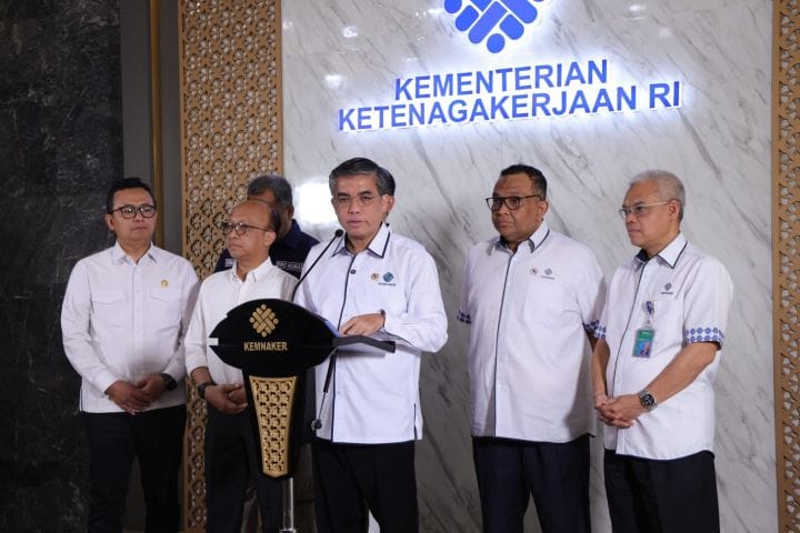 Menaker Yassierli saat membuka program pelatihan K3 gratis Kemnaker 2026
